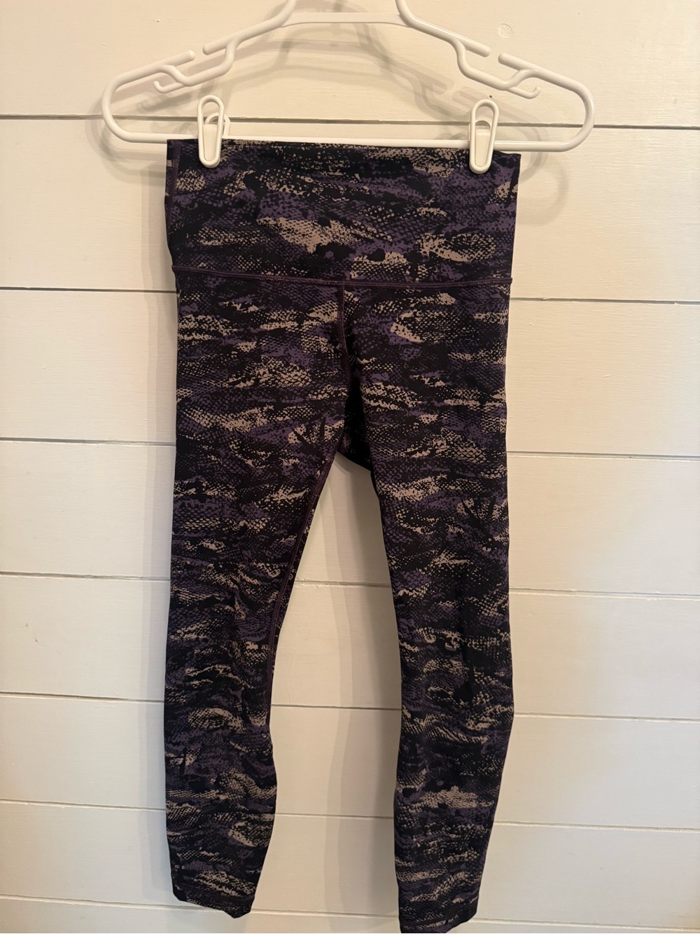 Lululemon Wunder Unders Purple Camo Active Leggings size 6